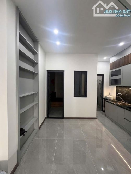 NHÀ 1 TRỆT 1 LẦU MẶT TIỀN ĐƯỜNG NGUYỄN THÀNH ĐỒNG - 7