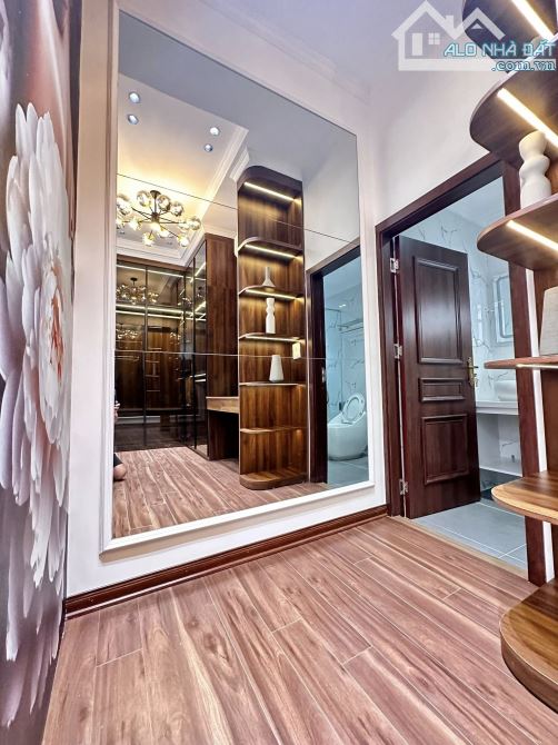 Chính chủ bán nhà 5 tầng, thang máy,45m,ô tô đỗ cổng, ở sướng, kinh doanh đỉnh cao, Kim Mã - 7