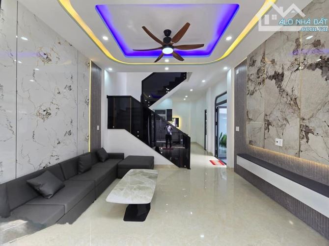 Bán Nhà K500 Tôn Đản - 3 Tầng - Full Nội Thất - Kiệt ô tô 6m - 7