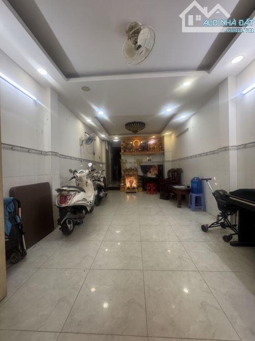 GẤP BÁN GIẢM CHÀO 1 TỶ NGUYỄN QUÝ YÊM AN LẠC BÌNH TÂN --93M2--3 TẦNG --HXH--GIÁ CHỈ :6.95 - 7