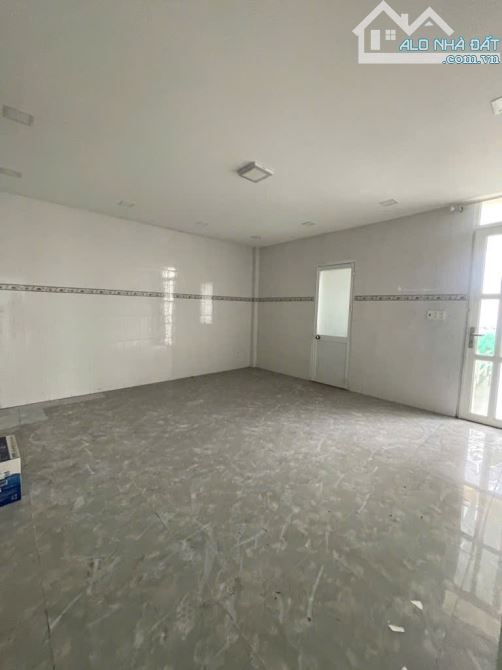 Tòa nhà 5 tầng MT đường Gò Dầu, 216m2, ngang 10m, Doanh thu hơn 2 tỷ - 7