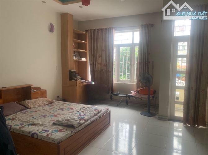 NHÀ 3 TẦNG MẶT TIỀN ĐƯỜNG, KHU TRUNG TÂM HÀNH CHÍNH DĨ AN - 7