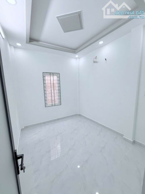 TRỊNH ĐÌNH THẢO GIÁP Q11 - 34M2 - NHÀ MỚI 2 TẦNG 2PN 2WC - CHỈ 4.05 TỶ - 8