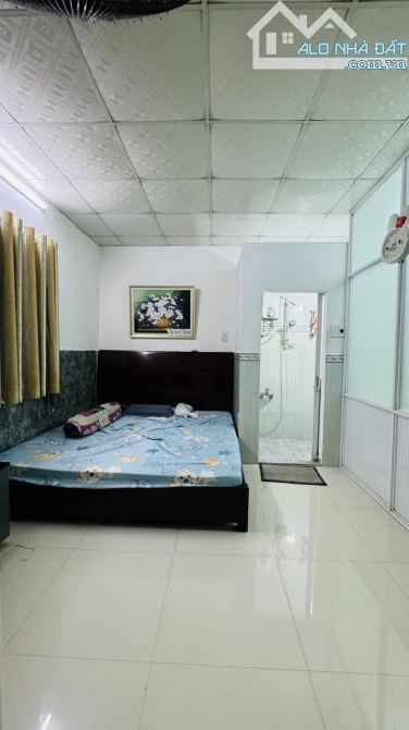 🌟 [QUẬN 7] NHÀ 3 TẦNG – HXH 7 CHỖ – LÔ GÓC 2 MẶT THOÁNG 🌟  📍 861 Trần Xuân Soạn, - 8