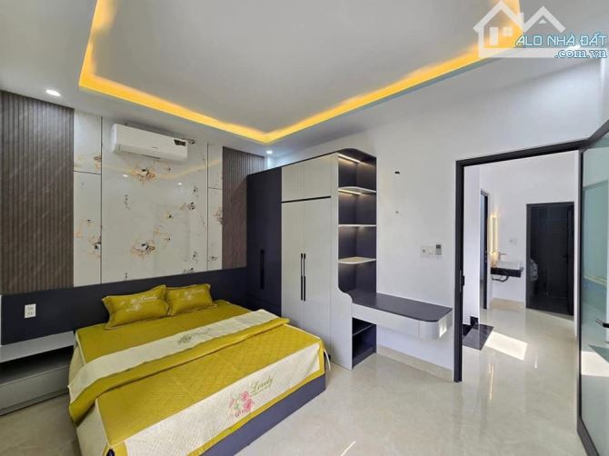 Bán Nhà K500 Tôn Đản - 3 Tầng - Full Nội Thất - Kiệt ô tô 6m - 8