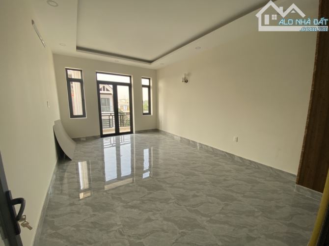 bán nhà 4 tầng ,Mặt hẻm Làng Tăng Phú, TNP.A, Quận 9, - DT Đất 91m2 - sàn 237m - 8