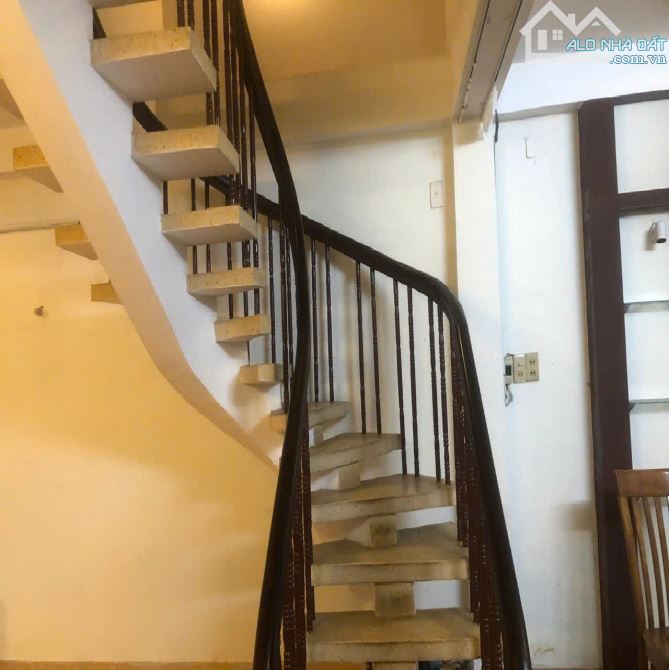 Nhà Hẻm Ô TÔ Lê Văn Sỹ - QUẬN 3 - Vuông 4 x 14.7 m - 4 Tầng - 13 tỷ - 8