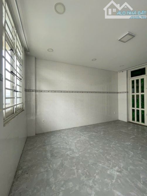 Tòa nhà 5 tầng MT đường Gò Dầu, 216m2, ngang 10m, Doanh thu hơn 2 tỷ - 8