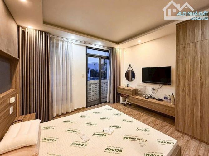 💥CHỈ: 9,4 TỶ - NHÀ PHỐ 5 TẦNG - GARA XE HƠI - DƯƠNG QUẢNG HÀM - P6 - GÒ VẤP - DT: 4,1 x13 - 8