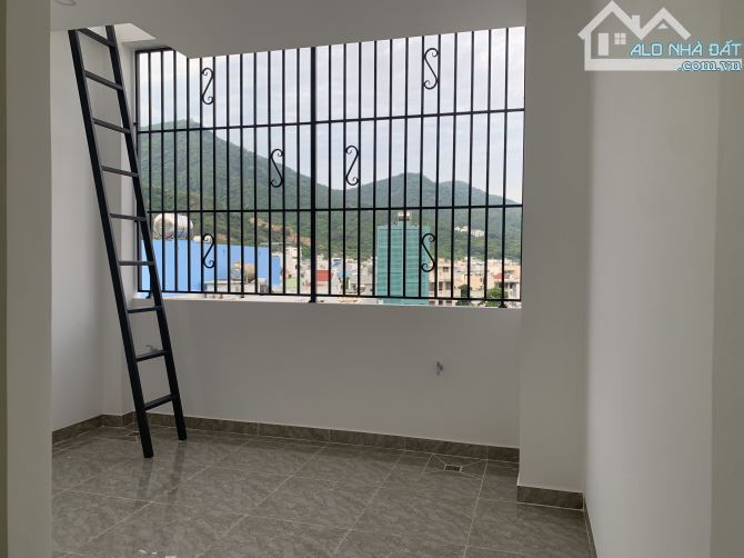 Nhà 4 tầng hiện đại có 2 mặt tiền trước sau . Vừa ở vừa kinh doanh - 9