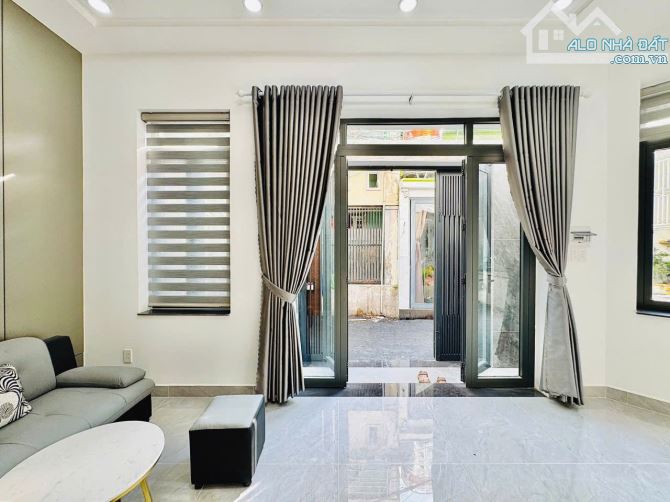 💥 Căn góc đẹp Nguyễn Tư Giản -Phường12💎 8X7M 4 Lầu💎3PN 3WC 💵 6,4 Tỷ - 9