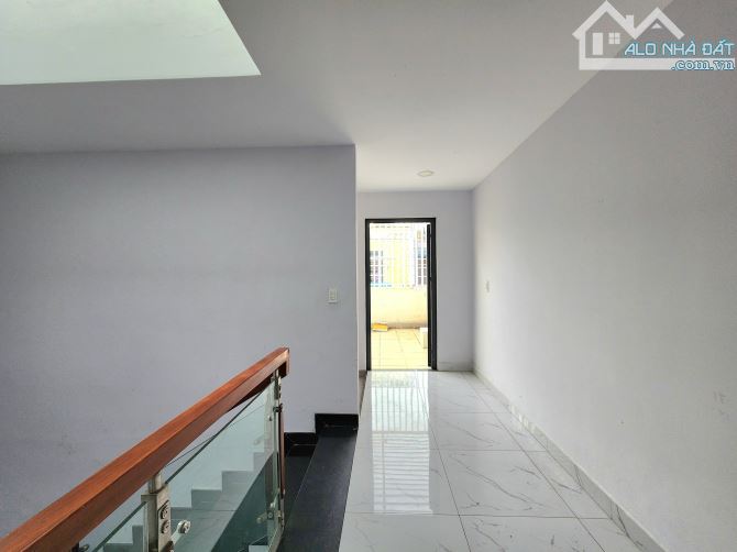Bán nhà khu ao sen Tên Lửa đường 1B ngay công viên. Giá 13ty2 thương lượng - 9