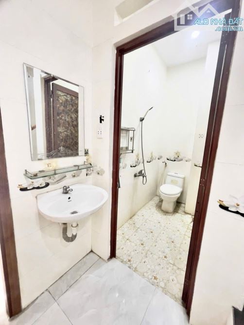 Bán nhà Đào Tông Nguyên, Nhà Bè, HXH, Ngang 4x13m, 4PN, full nội thất, nhỉnh 6 Tỷ - 9