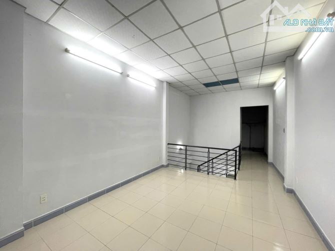 Bán Nhà Dương Bá Trạc Q8 – Hẻm rộng – Vị trí đẹp – Giá  chỉ nhỉnh 10 tỷ .Giá tốt - 9