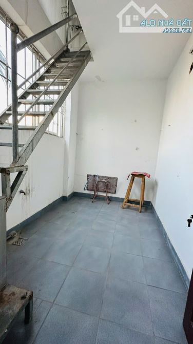 Bán nhà 3 ,5 tầng độc lập 76m2 tại Chợ Hàng Mới giá chỉ 3,2 tỷ tt - 9