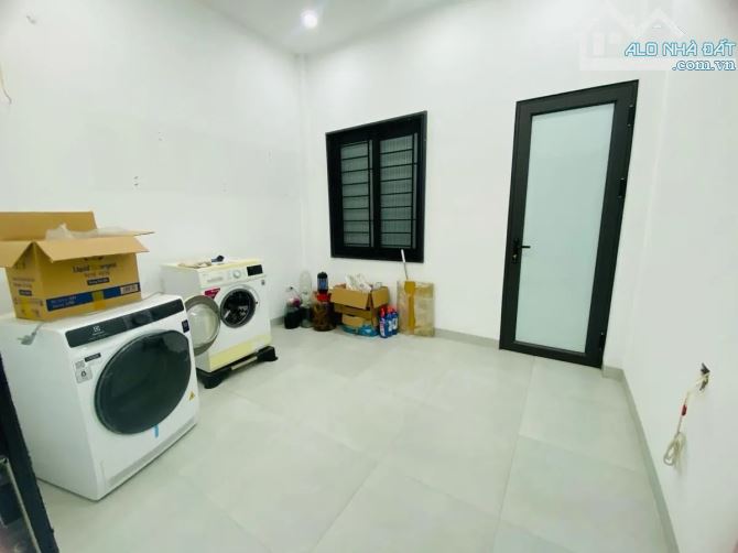 NHÀ  ĐẸP PHÂN LÔ 6 TẦNG THANG MÁY ,PHỐ TRẦN DUY HƯNG , VỊ TRÍ VIP HIẾM NHÀ BÁN GIÁ 16,5 TỶ - 9