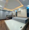 Bán nhà Phạm Văn Đồng, 40m x 5 tầng, tặng nội thất, lô góc thoáng sáng, ô tô đỗ cổng.