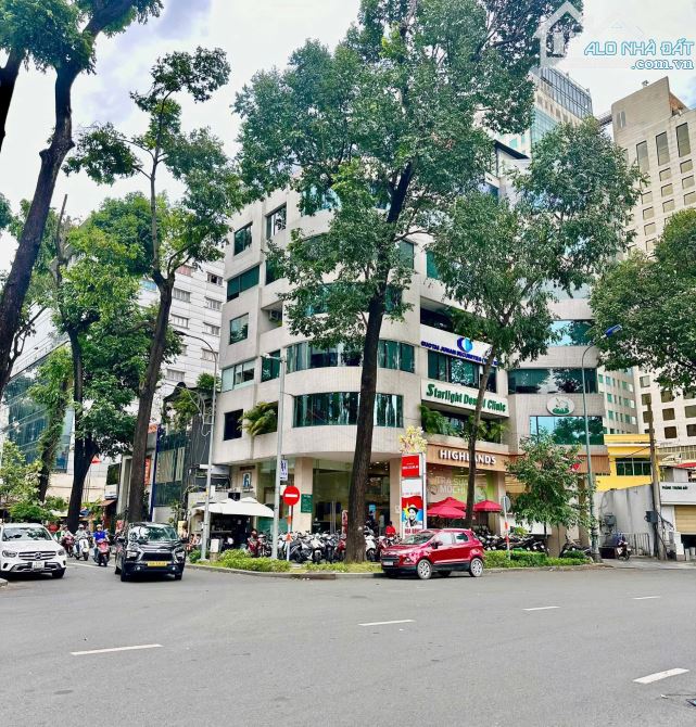 ( QUÁ HOT) MT Châu Văn Liêm, P.11,Quận 5. DT:15*60m. Giá 200 Tỷ. Siêu Vị Trí