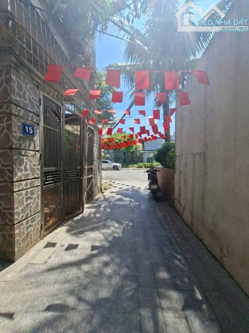 BÁN NHÀ BÙI HUY BÍCH, Ô TÔ ĐỖ CỬA, NGÕ THÔNG SANG GIẢI PHÓNG, MẶT TIỀN 4M VUÔNG VẮN