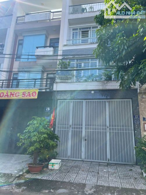 Khu Ao Sen Tên Lửa Nhà 5 tầng 5×20 5PN có Hầm và THANG MÁY 14.99 tỷ