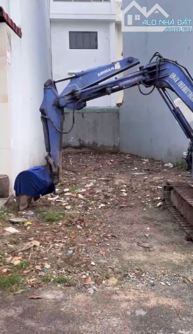 Mảnh đất hot! Gần chung cư Bắc Đinh Bộ Lĩnh, 4x20m vuông vức, xây dựng cao tầng, giá 9,9tỷ - 2