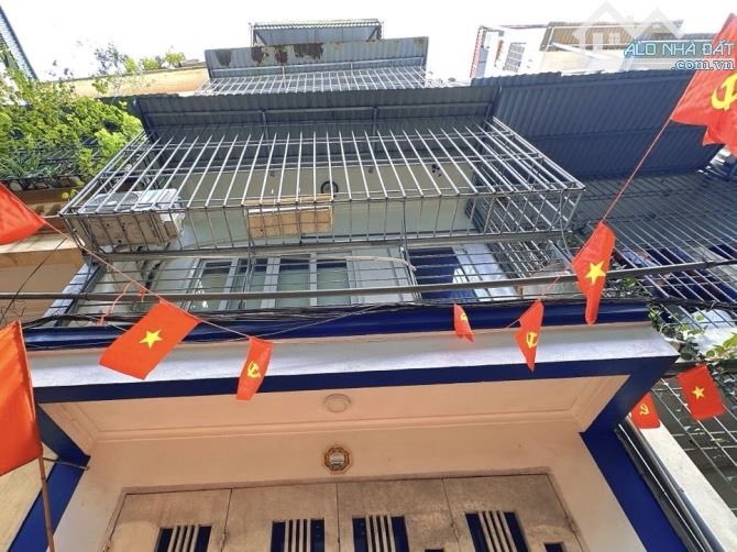 PHÂN LÔ Ô TÔ TRÁNH 50m MT 4m 5 TẦNG HOÀNG NGÂN NGUYỄN NGỌC VŨ CẦU GIẤY GIÁ 24 TỶ - 4