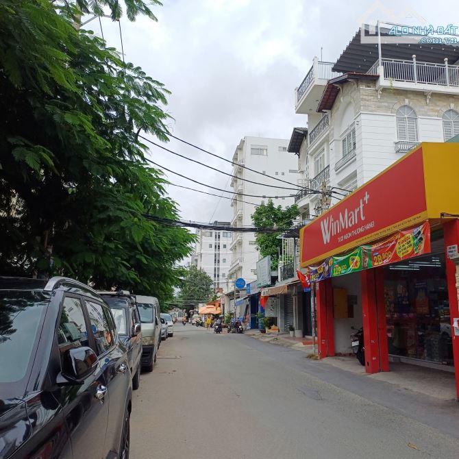 Chỉ 7 tỷ - bán đất tặng nhà 90m2 - hxh Lâm Văn Bền, p.Tân Hưng - ngay trường Nguyễn Hữu Th