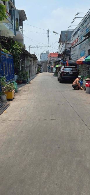 CHÍNH CHỦ MỘT ĐỜI NHÀ 2 TẦNG VỊ TRÍ VÍP TRUNG MỸ TÂY Q12 NỞ HẬU ĐẸP.
