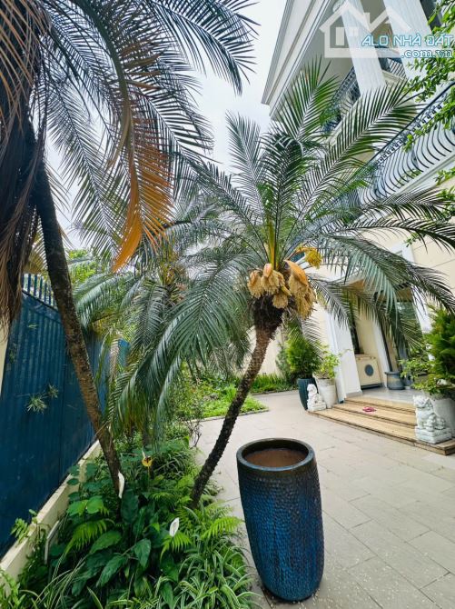 380M2 - 12M MẶT TIỀN - BÁN BIỆT THỰ C7 CIPUTRA VIEW HỒ - CÔNG VIÊN - SÂN GOLF - VỈA HÈ ÔTÔ