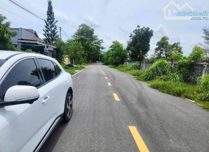 🌈🌈🌈140m2 ĐẤT VIEW HỒ TẠI LỘC AN -HỒ TRÀM-BRVT GẦN ĐƯỜNG VEN BIỂN  DT: 7x20 - DT: 140m2