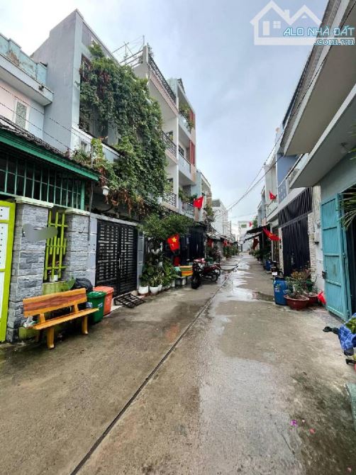 NHÀ BÌNH TÂN SÁT TÊN LỬA,HẺM OTO NGỦ TRONG NHÀ 84M2,NGANG 7.5M,CHỈ 5.3 T