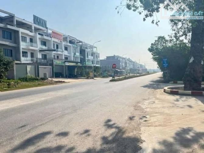 💥💥💥 ĐẤU GIÁ BẠCH ĐA - MẶT ĐƯỜNG NGÔ MIỄN - 2 LÀN KINH DOANH - CẠNH VÀNH ĐAI 4 - GIÁ 7x
