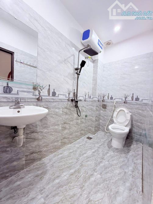 NHÀ MỚI TÂY TỰU, Ô TÔ ĐỔ CỔNG, GIÁ 5,68 TỶ ĐƯỜNG THÔNG FULL NỘI THẤT
