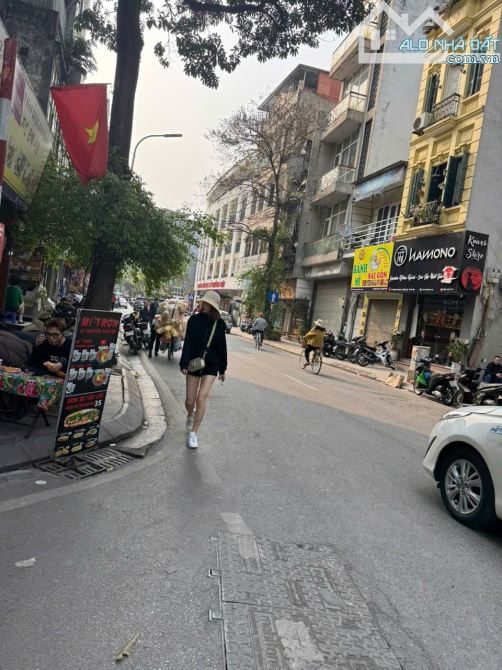 Bán Khách sạn Hoàn Kiếm, 26P 140m2 8T 82,8 tỷ