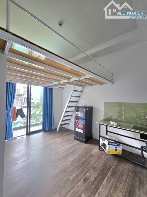 CHDV 11 Phòng thu nhập 55tr DT: 102m2 ngang 4.5m Giá 11.2 Tỷ