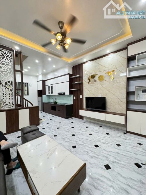 Bán nhà trung tâm Hà Đông, 5 phút tới các trường c1, c2,c3, hàng xóm văn minh, thân thiện