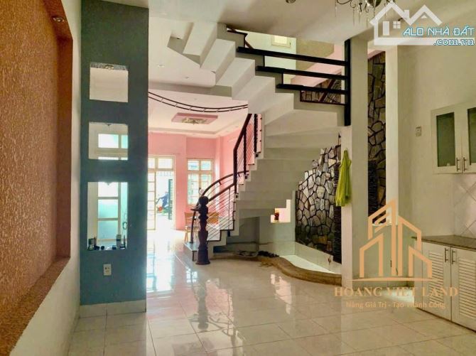 Cần bán nhà mê mặt tiền Y Moan – Đoạn gần Nguyễn Khuyến   Diện tích: 4,7 x 24m (Tổng