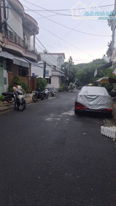 Bán nhà hẻm Tân Trào - Vĩnh Nguyên - Nha Trang( cách đường chính chỉ 8m)