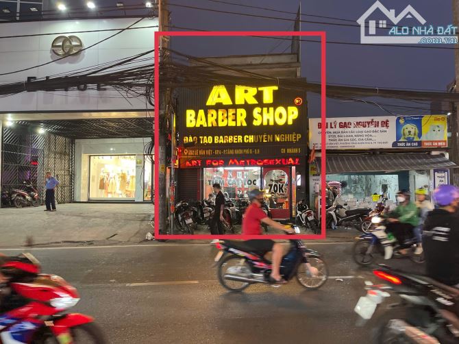 Bán nhà MT đường Lê Văn Việt, Tăng Nhơn Phú B, TP Thủ Đức. 165m2/35 tỷ.