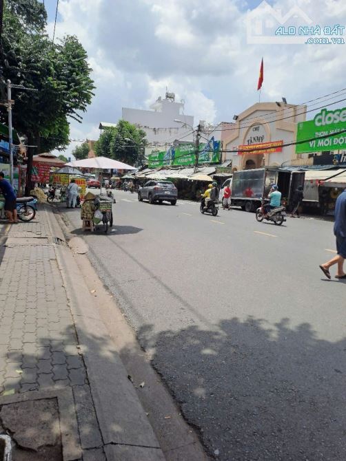 BÁN NHÀ MẶT TIỀN ĐƯỜNG TÂN MỸ. ĐỐI DIỆN CHỢ. NGANG 4M DÀI 20M (80M²). VỊ TRÍ ĐẮC ĐỊA