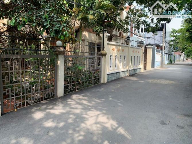 BIÊT THỰ HXH DƯƠNG QUÃNG HÀM , 13m x 19m , 2 LẦU , GIÁ CHỈ : 22.5 TỶ