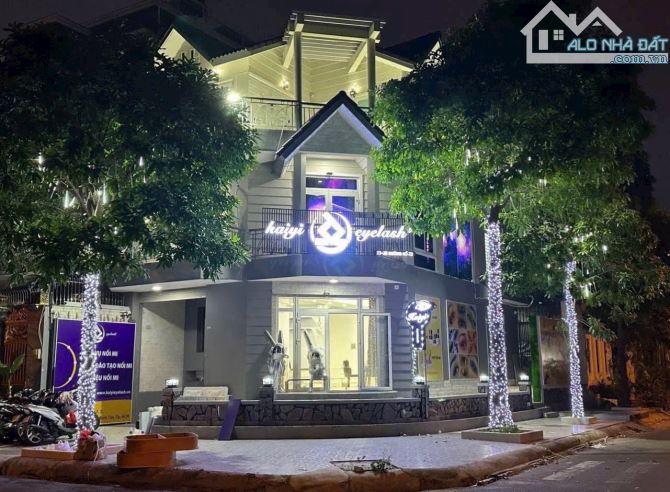 Bán Biệt Thự 2 Mặt Tiền khu Tên Lửa Bình Tân, Có Hầm