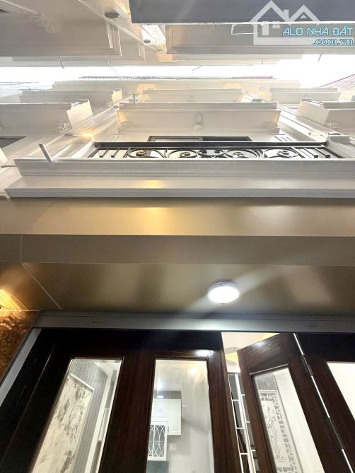 NHÀ ĐẸP KHUYẾN LƯƠNG HÀNG XÓM GAMURA Ô TÔ ĐỖ CỔNG