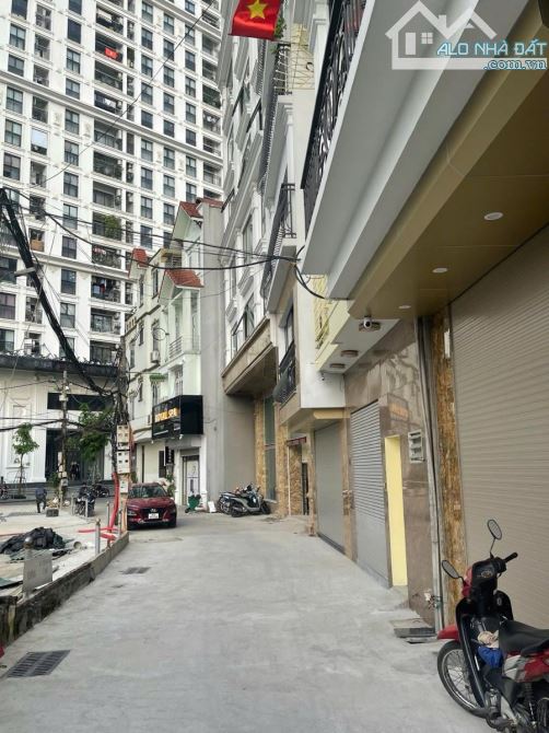 BÁN NHÀ ĐÌNH THÔN NAM TỪ LIÊM 45M2 4 TẦNG MT 4.5M GIÁ 14 TỶ LÔ GÓC Ô TÔ TRÁNH 2 THOÁNG