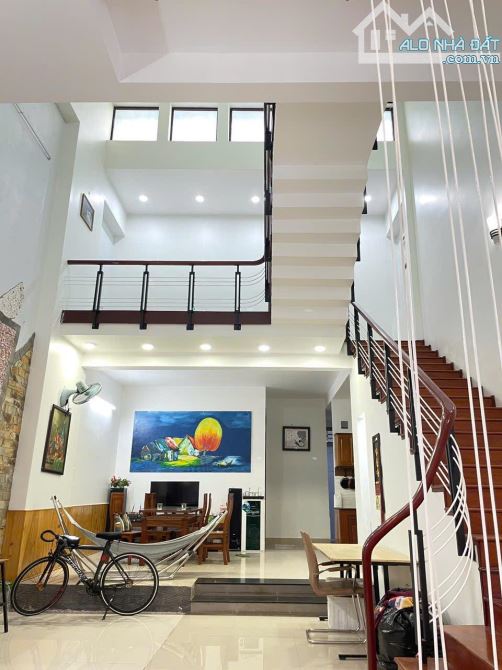 NHÀ TÂN THẠNH SIÊU ĐẸP- DT 132M2- GIÁ RẺ