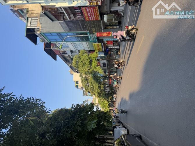 NHÀ PHỐ XUÂN ĐỈNH – 60M² – 2 THOÁNG – PHÂN LÔ – 3 Ô TÔ TRÁNH