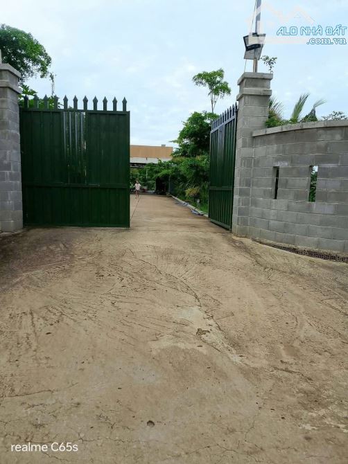 BÁN 2000M2 TẠI XÃ SUỐI RAO, CHÂU ĐỨC, BA RỊA VŨNG TÀU, CO NHÀ CẤP 4, GIÁ CHỈ 1.9 TỈ