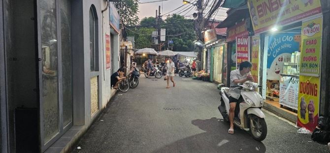 BÁN NHÀ AN DƯƠNG VƯƠNG BẮC TỪ LIÊM 35m2 5 TẦNG MT4m 7 TỶ NHÀ MỚI TINH SÁT PHỐ