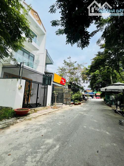 🔥 H ẺM ÔTÔ, KHU PHÂN LÔ, SÁT MT NGUYỄN  XIỂN - 66m2, 3 TẦNG ĐÚC, 4PN, CHỈ 5,55tỷ ( còn bớ