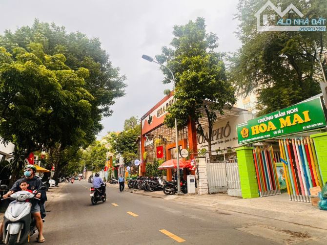 Bán nhà MT Tú Xương, P. Võ Thị Sáu, Q3 DT 6.4x28m, 3 tầng, CN 164.9m², Giá 99 tỷ
